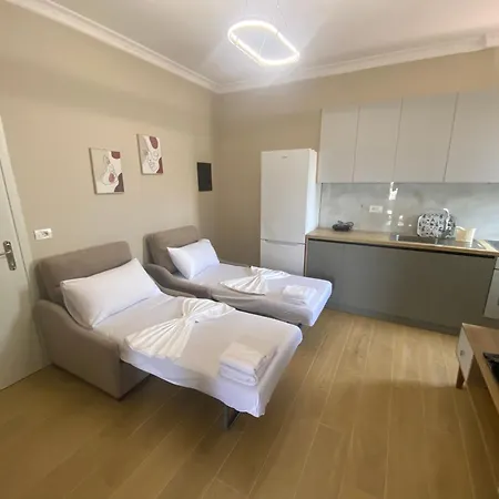 Aleks Lungo Mare Apartment *
