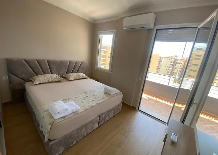 Aleks Lungo Mare דירה Vlorë