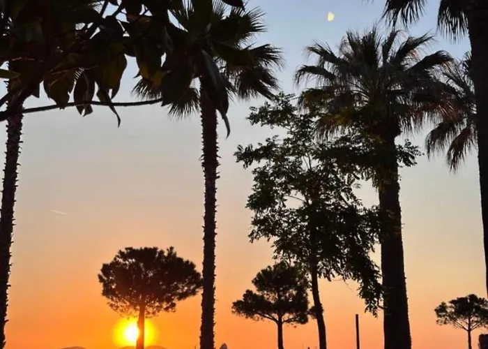 Aleks Lungo Mare דירה